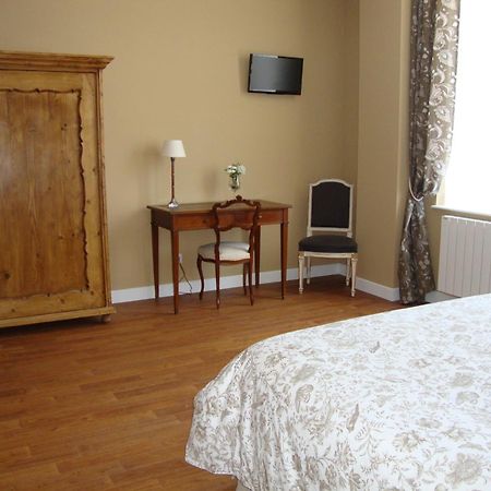 La Cour Des Carmes Bed and Breakfast Arras Værelse billede