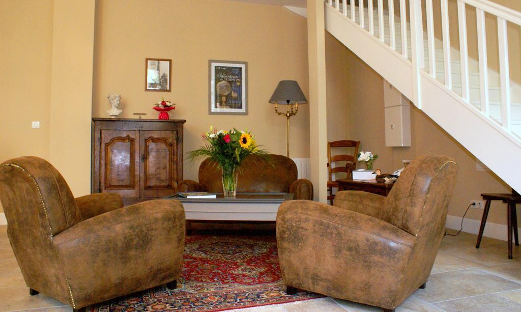 La Cour Des Carmes Bed and Breakfast Arras Eksteriør billede