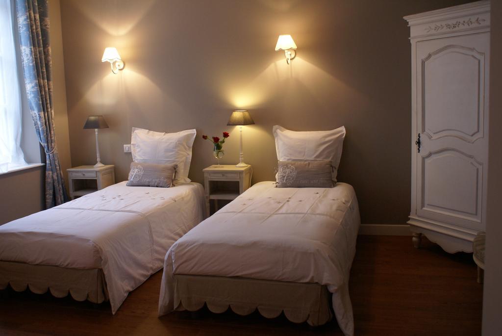La Cour Des Carmes Bed and Breakfast Arras Værelse billede