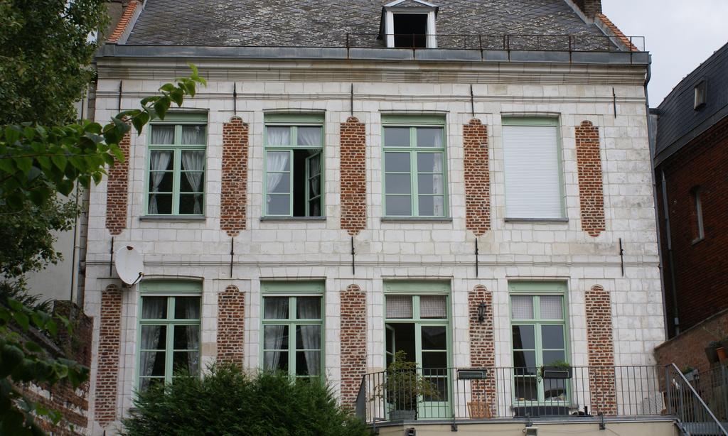 La Cour Des Carmes Bed and Breakfast Arras Eksteriør billede